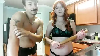 reinablack agedifference cam girl