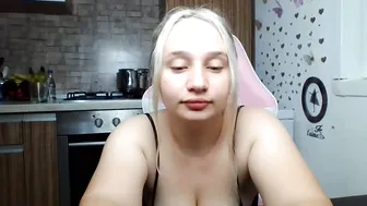 Curvybombb naturalbigtits - 20-Sep-2026