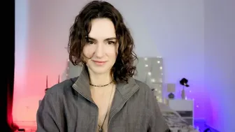 miss_juliaa_ cam nude - (09/21/2026)