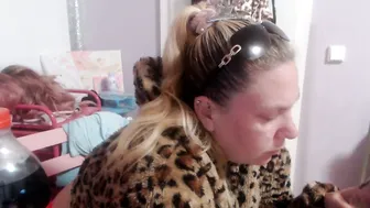 Melli23 bigtits webcam show