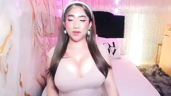 Agirlwithbigcock bigboobs - 22-Sep-26