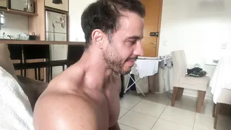 latino_rodri webcam - 09/22/2026