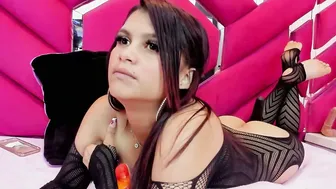 emmy_sweet_69 anal webcam video