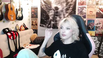 lovely_cass cosplay stream