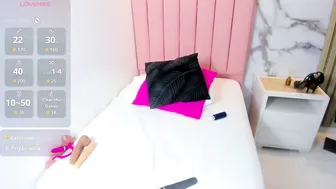 Zoemartins1 camvideo nude on cam