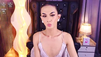 Skinnyhugecock1 asian sex chat cam