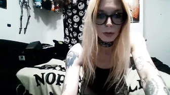 Graveyard_baby_97 free cam show porn xxx