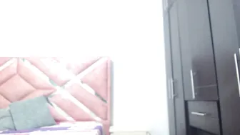 moan_sex1 posing on cam 09/25/2026