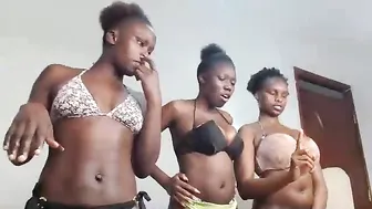 Darkberry_ebony2 25-Sep-2026 smallboobs
