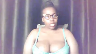 queen_melanine 25-Sep-2026 ebony