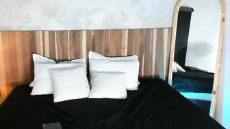 milarouss 25-Sep-26 naked on cam