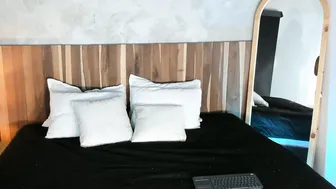 milarouss 25-Sep-26 naked on cam