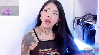 Niinaink cam video - 06 October 2026