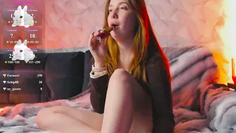 ember_void recorded nude video 1136400