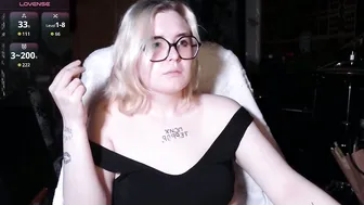 _gothpunk_ blonde on live cam