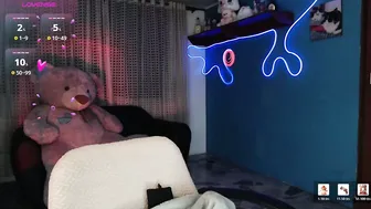 Lyann_ (10-08-2026) milf