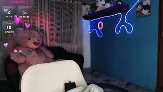 Lyann_ (10-08-2026) milf