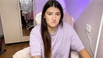 katrin_kristal posing on webcam (10-09-2026)