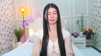Milasecretsss milf cam girl chat