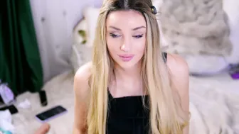 katiecutieexooo hot cam video 09 October 2026