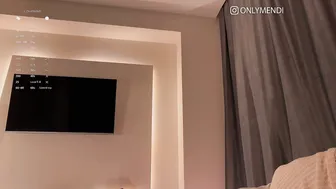 Menndi interactivetoy sex cam