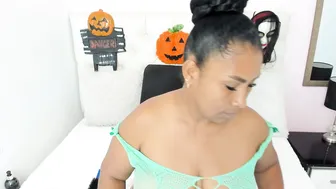 oliviaburningmilf recorded nude video 1138377