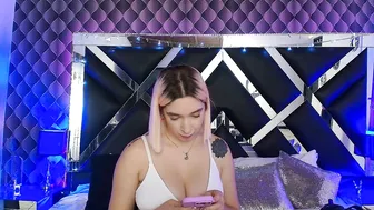 victtoria_lee bigboobs 10-14-2026