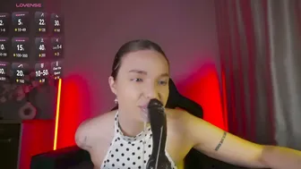 viollasinzz (10/15/2026)