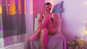 nicolle_swt nude video chat - 15 October 2026