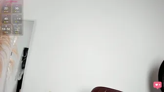 Ariana_x1 hairypussy (10-17-2026)