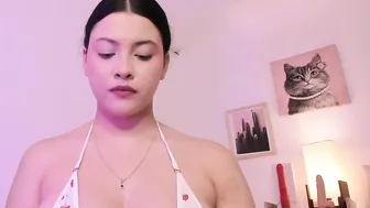 hanah_line bigclit live cam show
