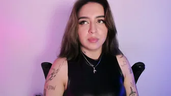 Annikamerliahh_ on webcam video