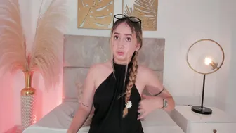 Maiasinclairr (10/20/2026) latina