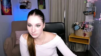 madam_ulis recorded nude video 1140258