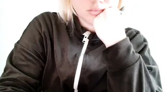 isla00 recorded nude video 1140612