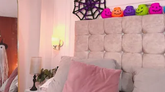 candylips4 24-Oct-26