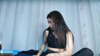 Maevekuro chat cam porn 24-Jul-25