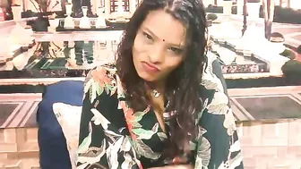 Indiansexyass4u2luv makemewet - 07-26-2025