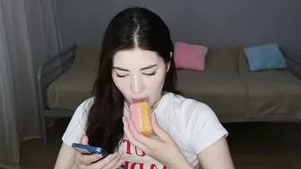 mmkakpoxyi22 recorded nude video 117350