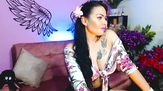karol_kennedy (07/27/2025) latina