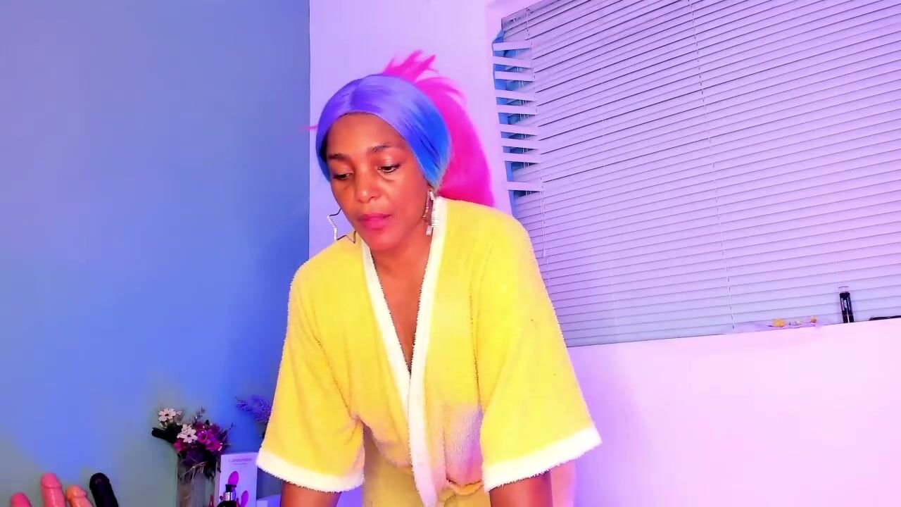 lovelynickyy latina 07-27-2025