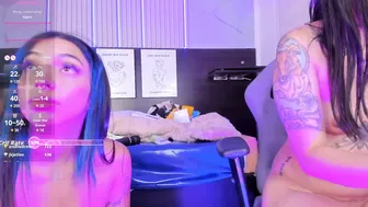 Nicky_as bigpussylips video cam