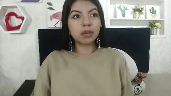 Karolineburnx natural nude video chat