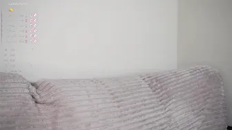 valeriesaunders 18 cam girl