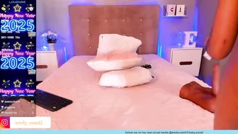 Emilycoast latina cam video