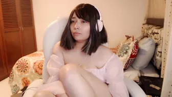 thetalkingbutt feet - (01-17-2025)