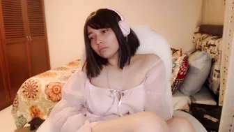 thetalkingbutt feet - (01-17-2025)