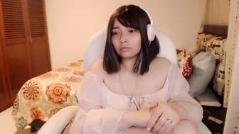thetalkingbutt feet - (01-17-2025)