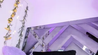Iris_hott1 18-Jan-25