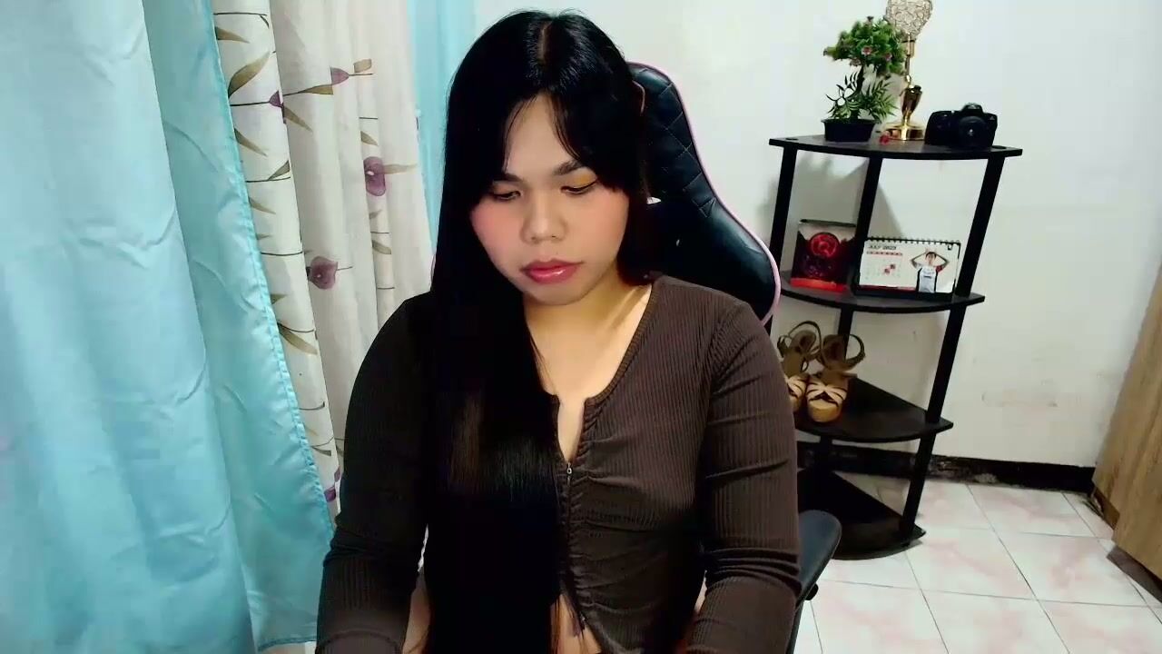 Pretty_lady_rica sex chat cam (07/28/2025)